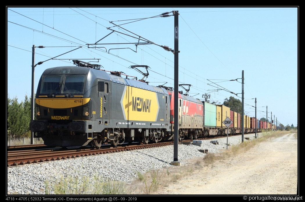 4718 + 4705 ( 52832 Terminal XXI - Entroncamento)