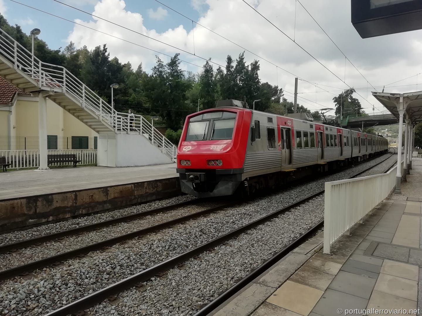 UQE 2324 em Alhandra