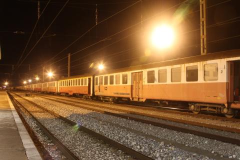 82-22 000