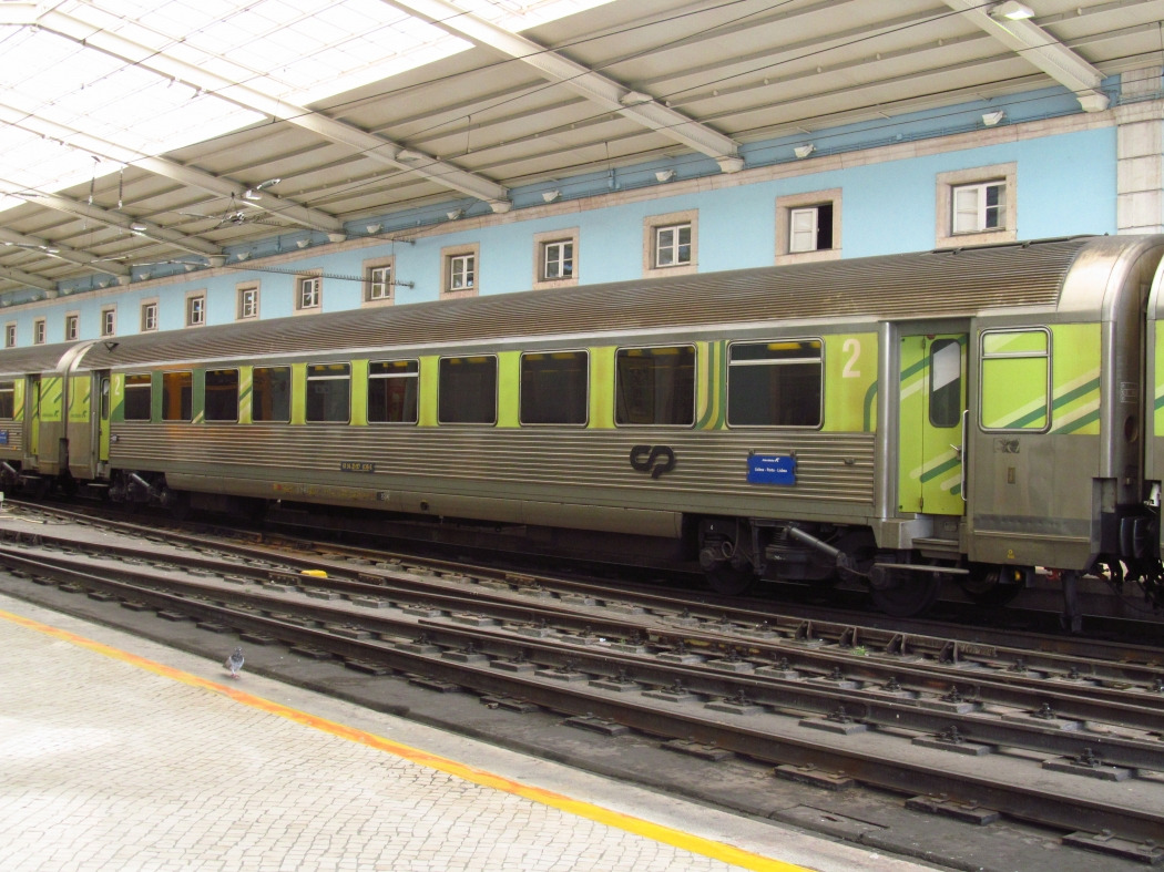 21 97 036-6 en Lisboa Santa Apolonia