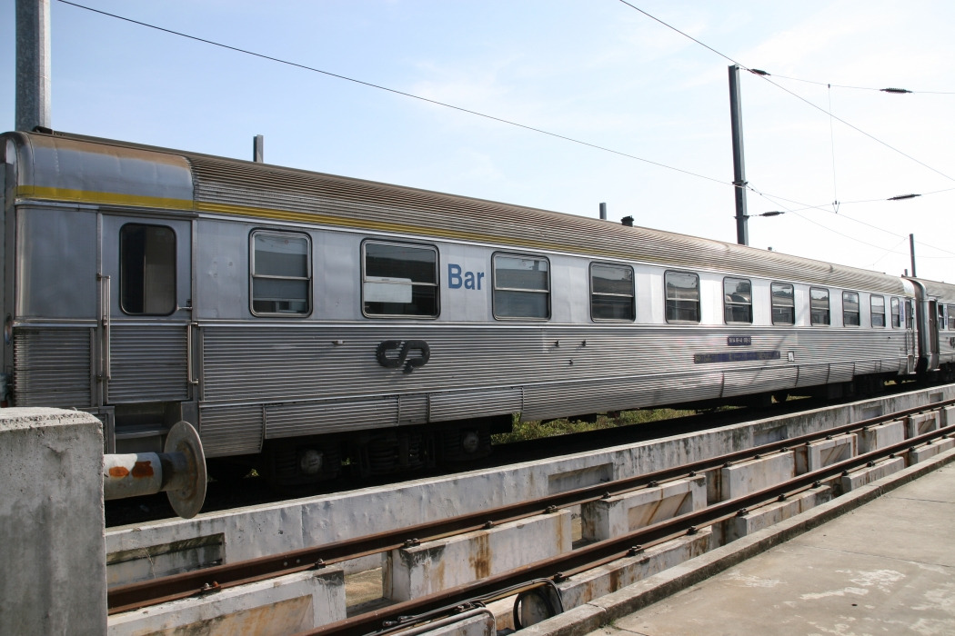 85-40 002 Exterior - Contumil