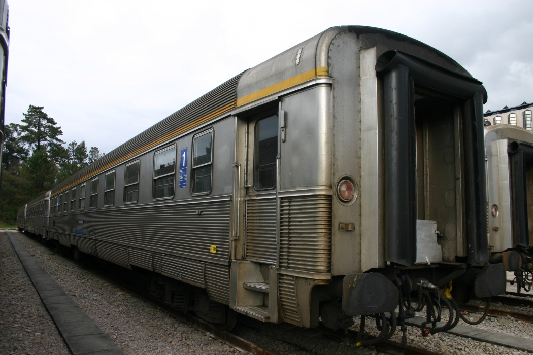 85-40 001 Exterior - Contumil