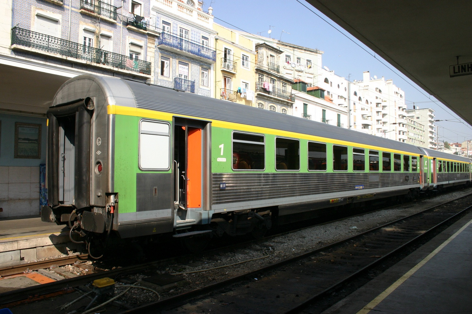 19-74 002 em Santa Apolónia