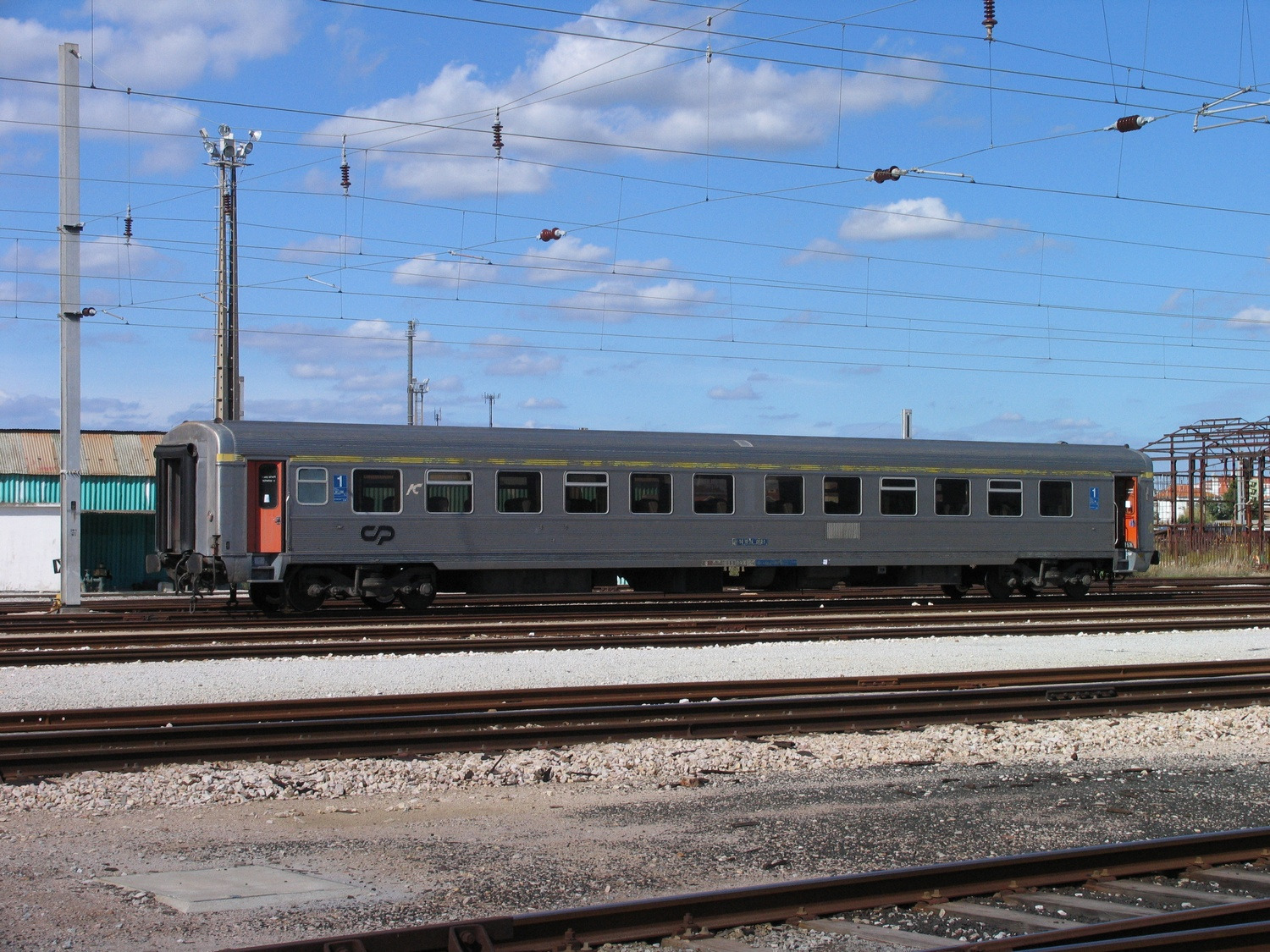 10-74 002 em 2005