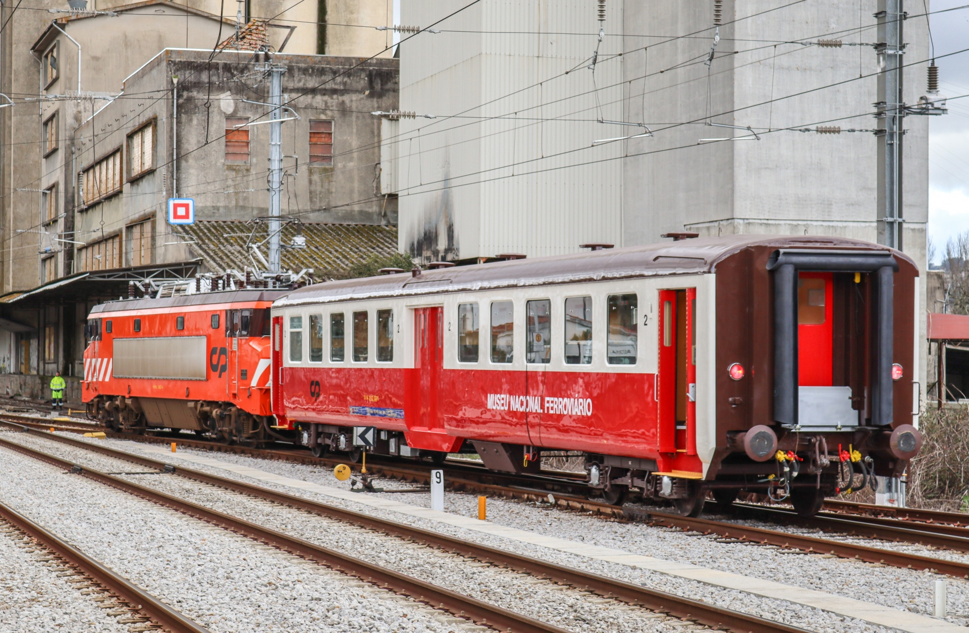 Schindler 21-22 033