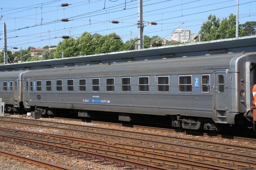 Comboio de inspecção de catenária Porto - Lisboa