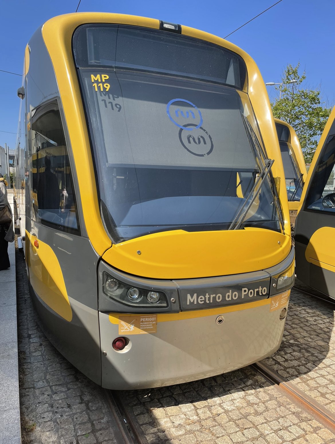 MP 119 parqueado em Póvoa de Varzim, dia 18 de abril 2022