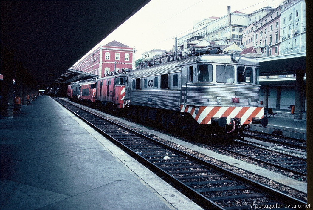 2570 Santa Apolónia