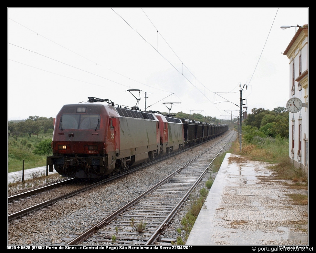 5625 + 5628 (67852  Porto de Sines - Central do Pe
