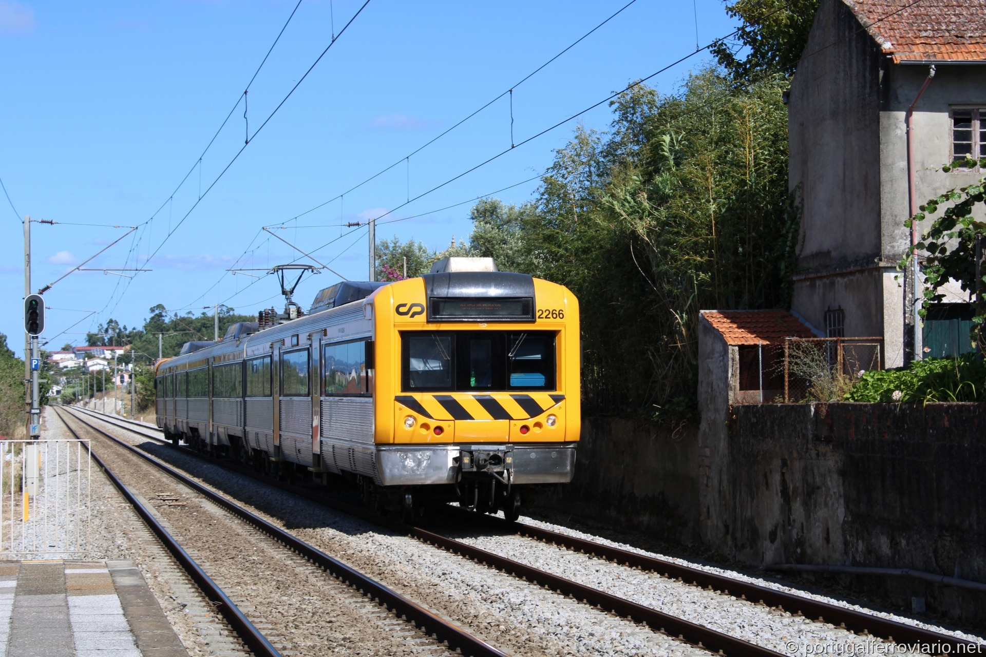 UTE 2266