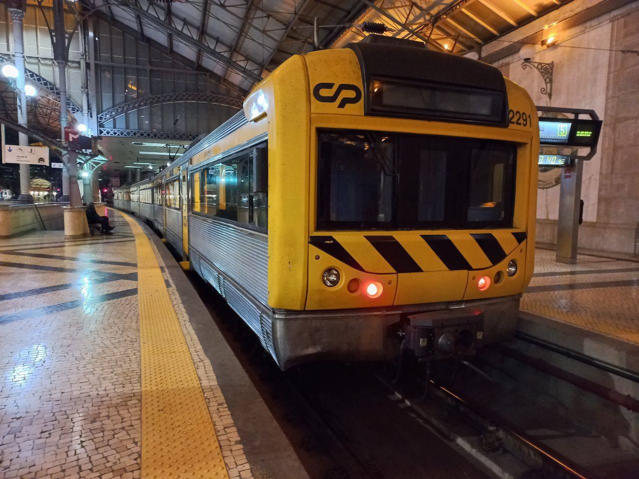 UTE CP 2291 | Sem serviço @ Lisboa-Rossio