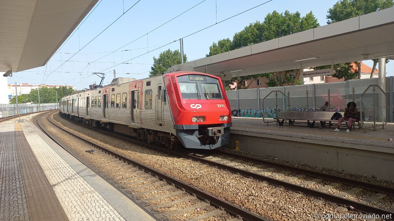 CP 2315 | Urbano 18064 (Alverca - Sintra) @ Massam