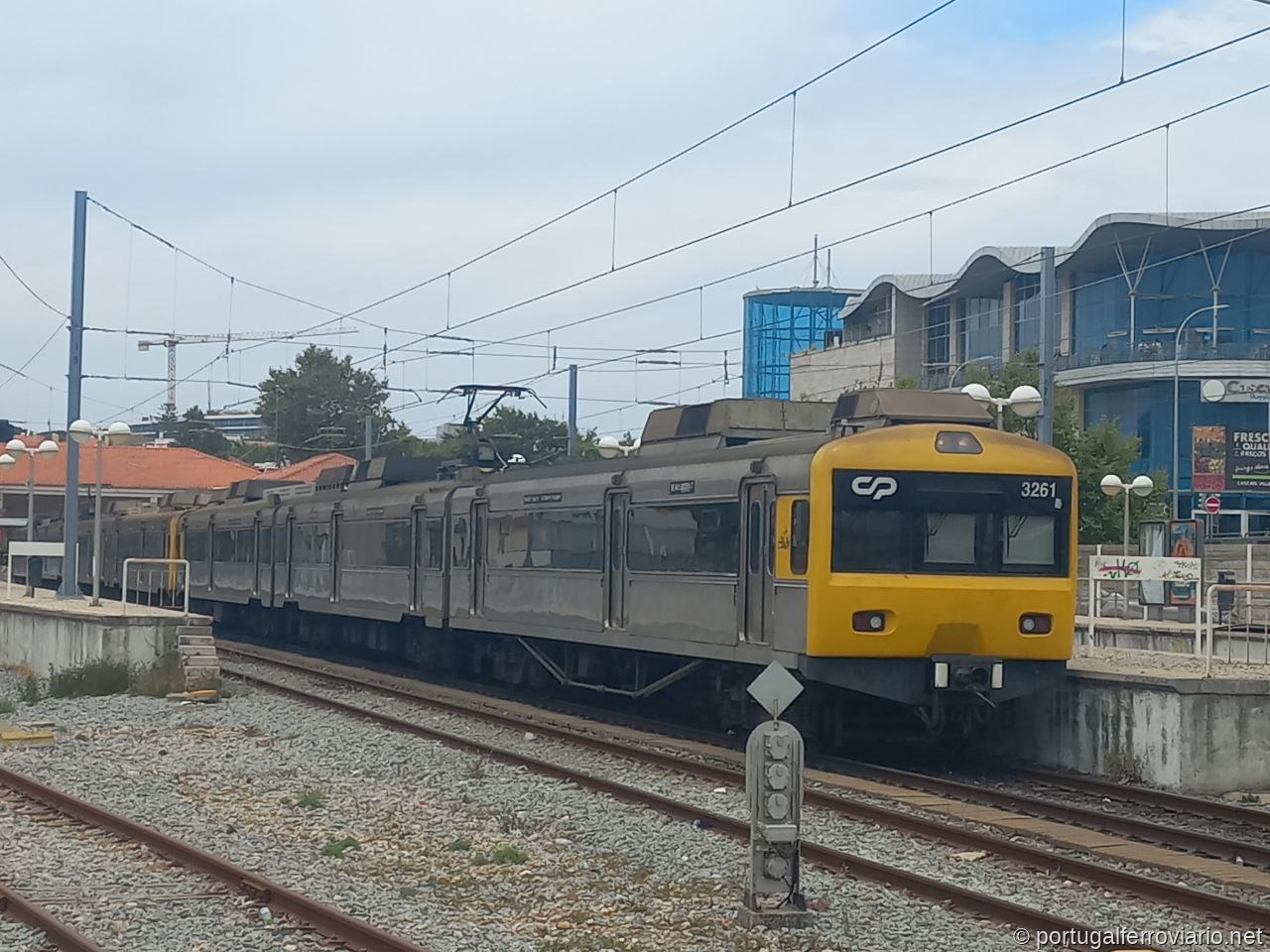 CP 3261 | Urbano 19052 @ Cascais