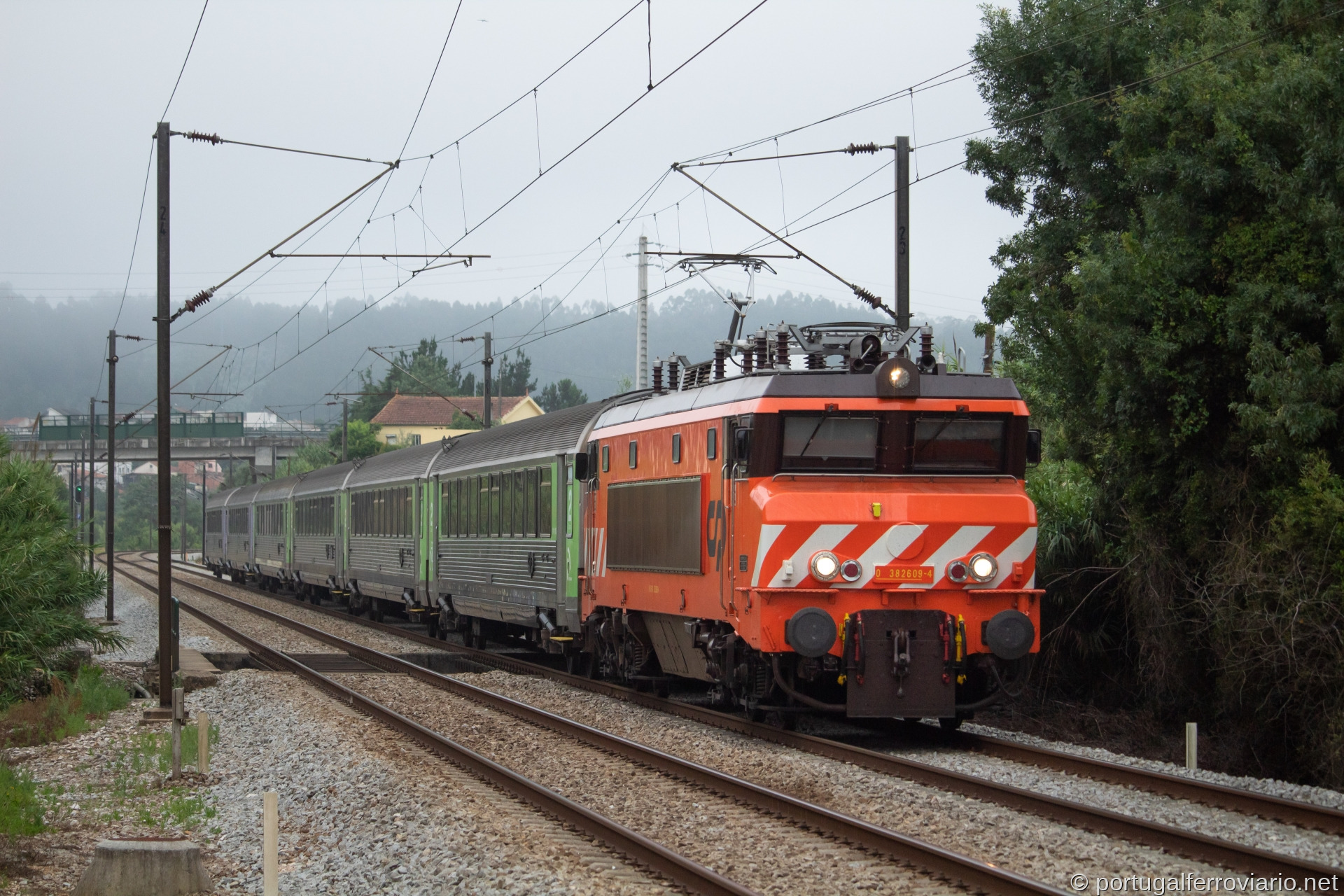 2609 no IC 521