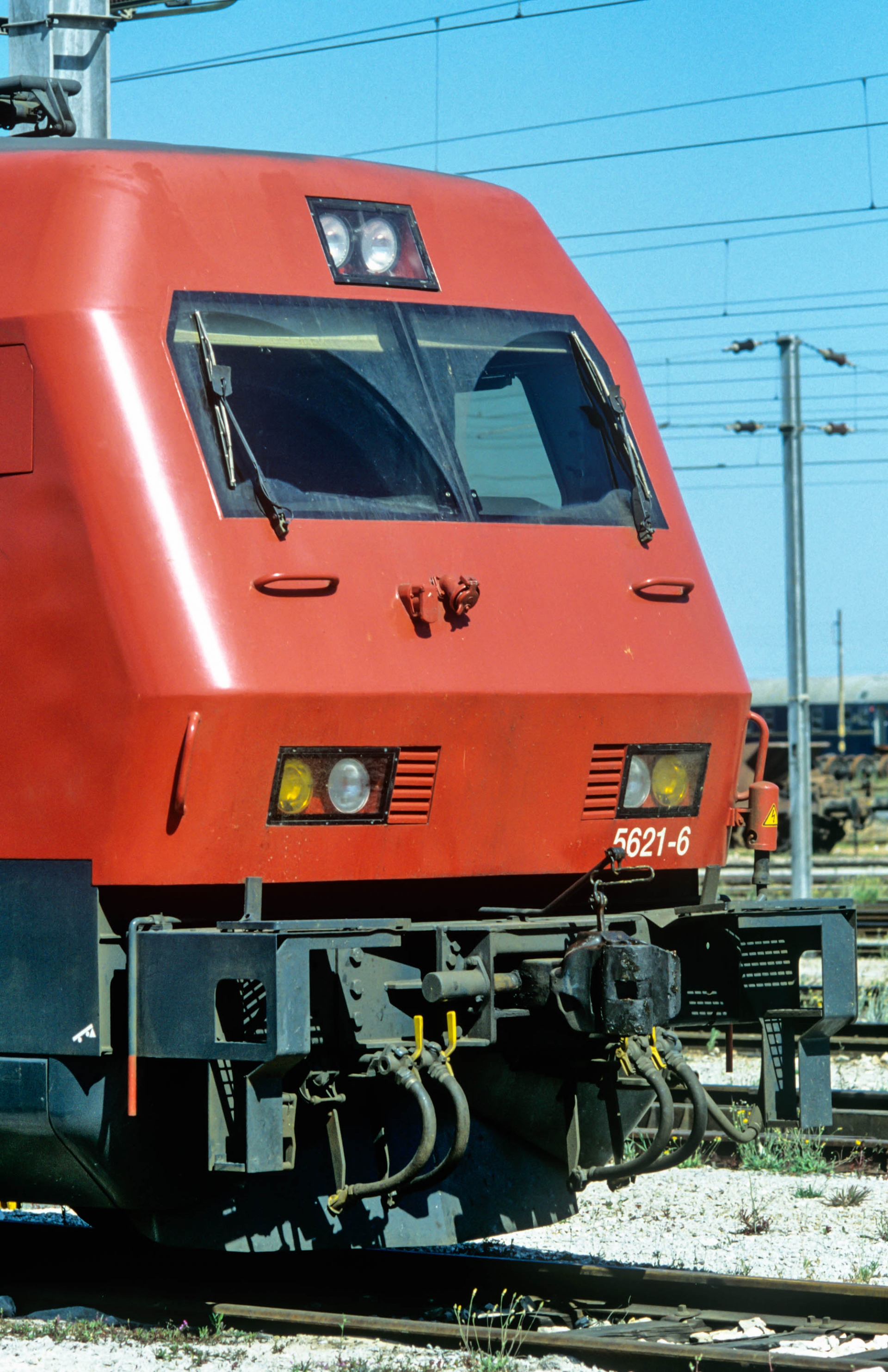 5600 > LE 5621-6