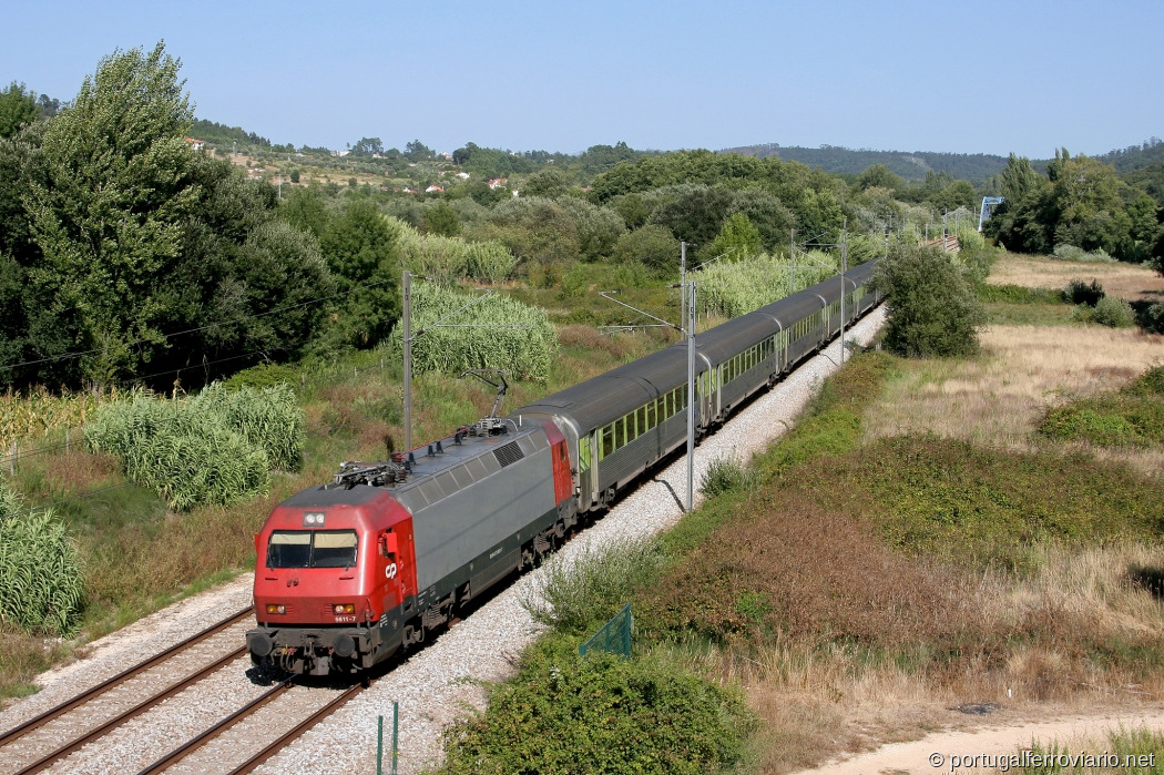 5611