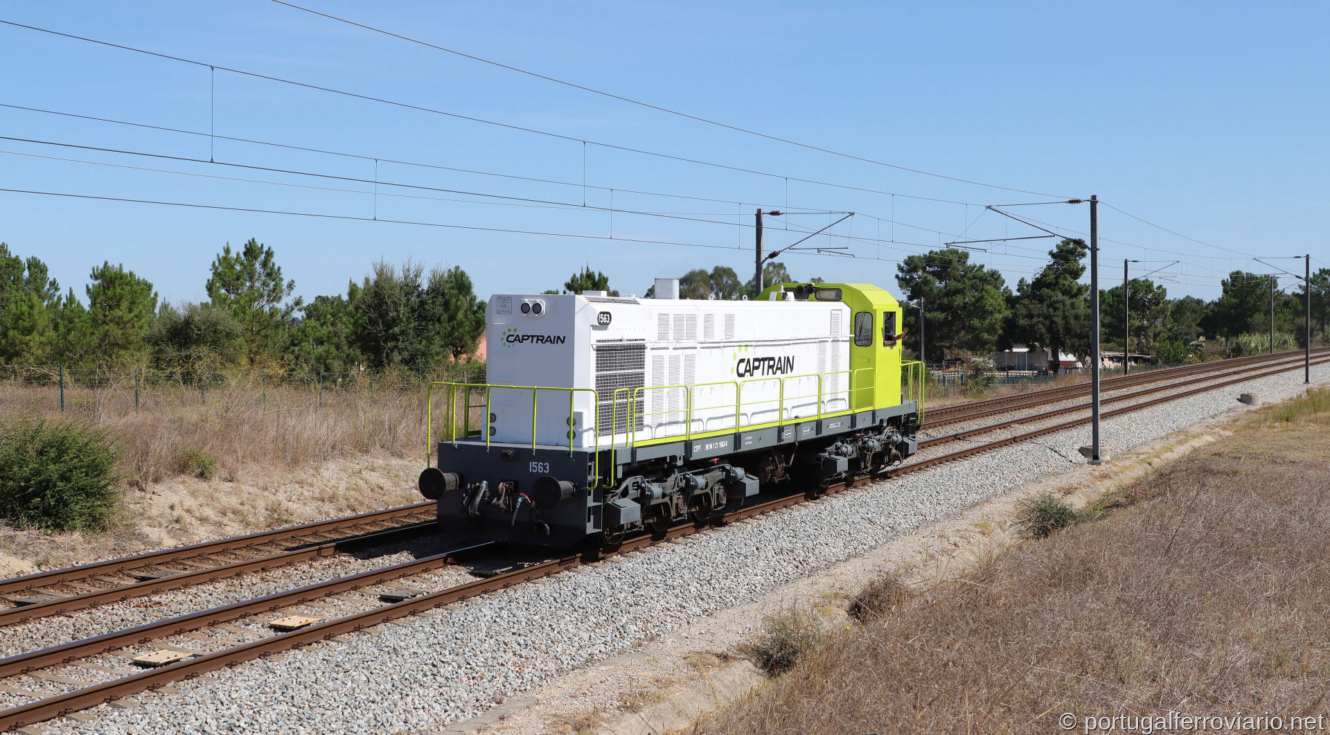 1563 Captrain