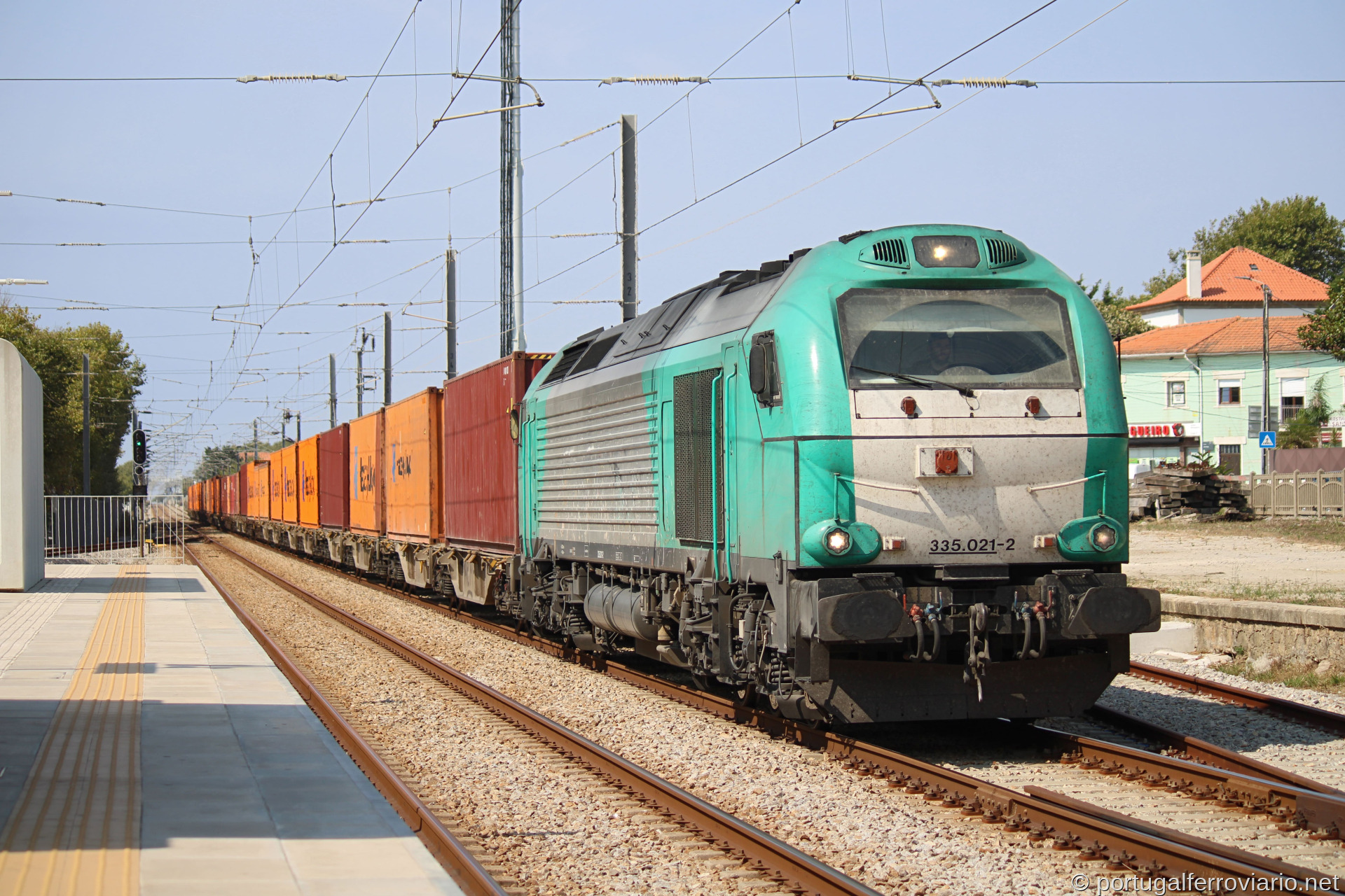 Captrain 5021 na Granja