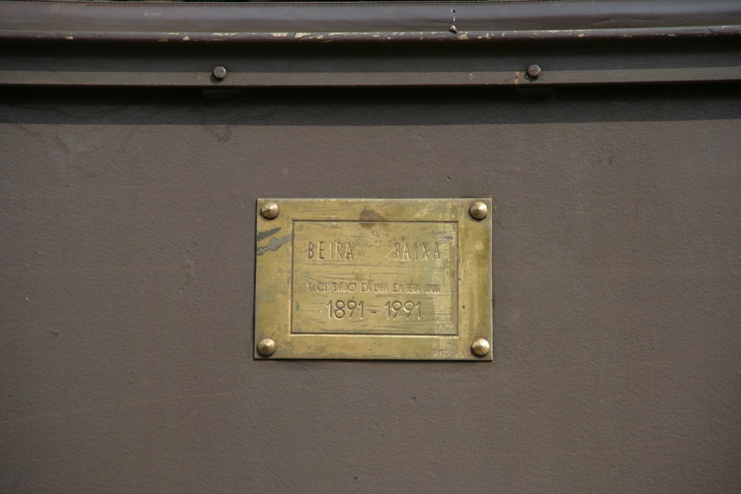 Placa comemorativa do centenário da Beira Baixa