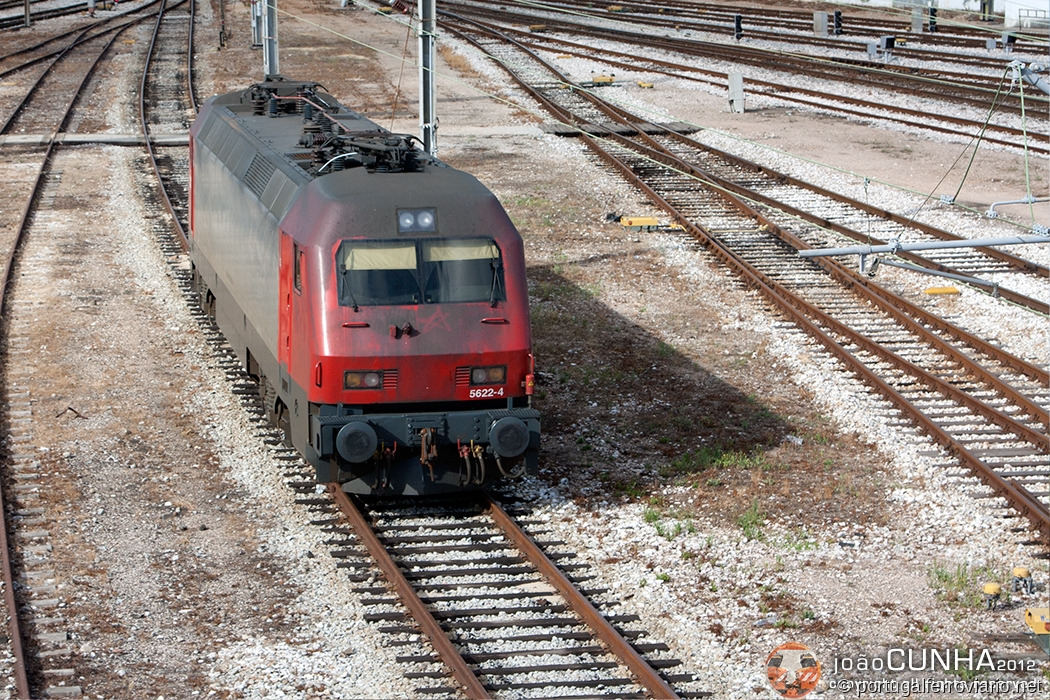 CP 5622 com engate UIC