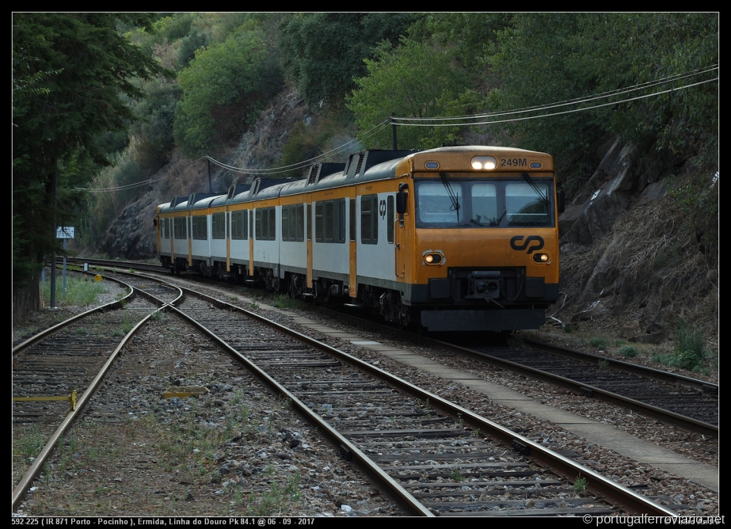 592-225 ( IR 871 Porto - Pocinho ), Ermida, Linha