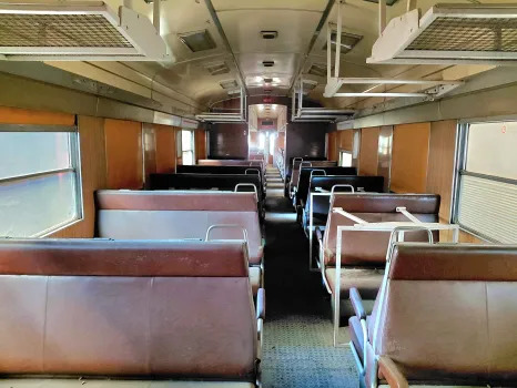Interior da 2ª Classe das Séries 0600/0650