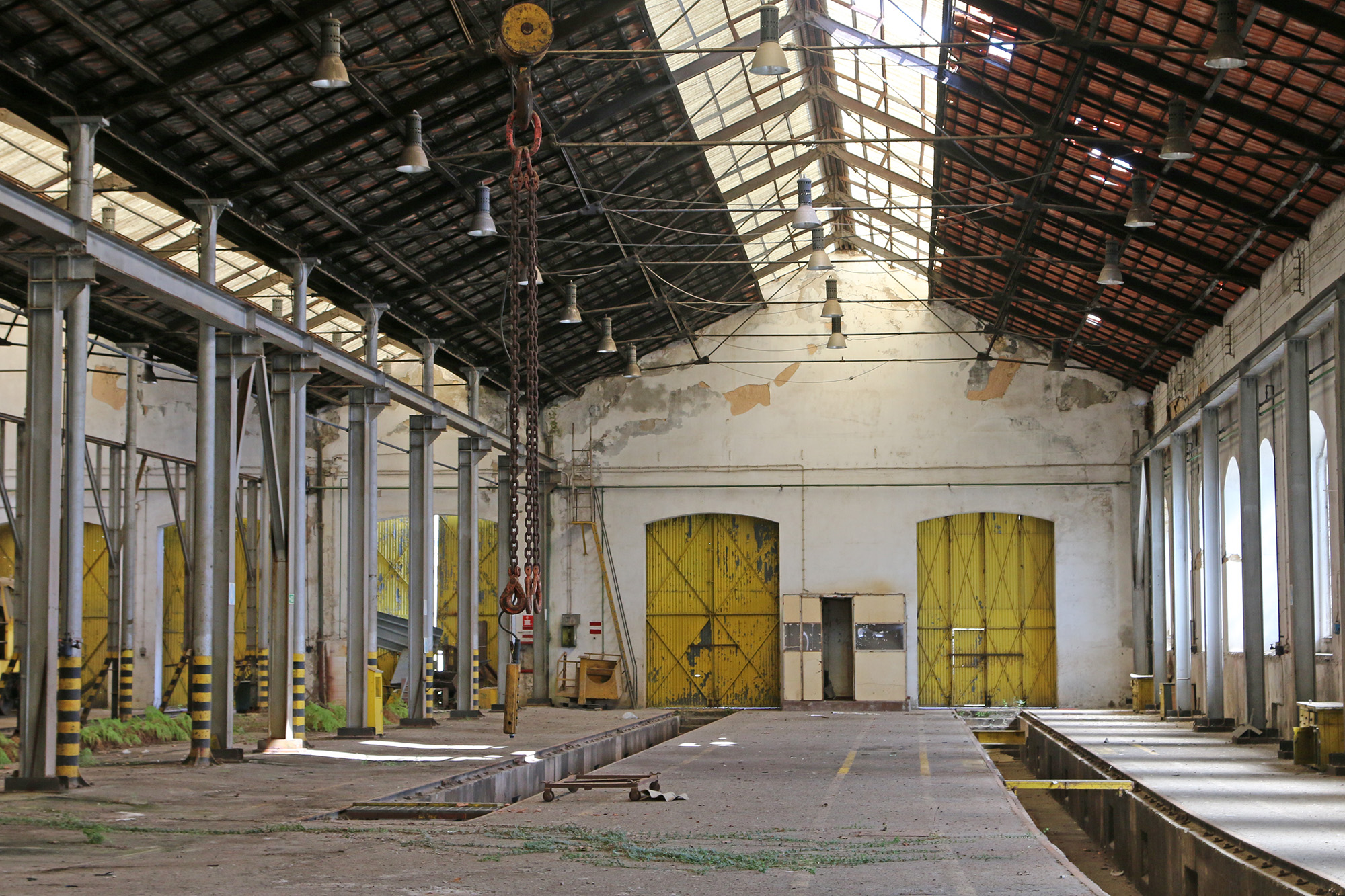 Nave principal das antigas oficinas da Beira Alta